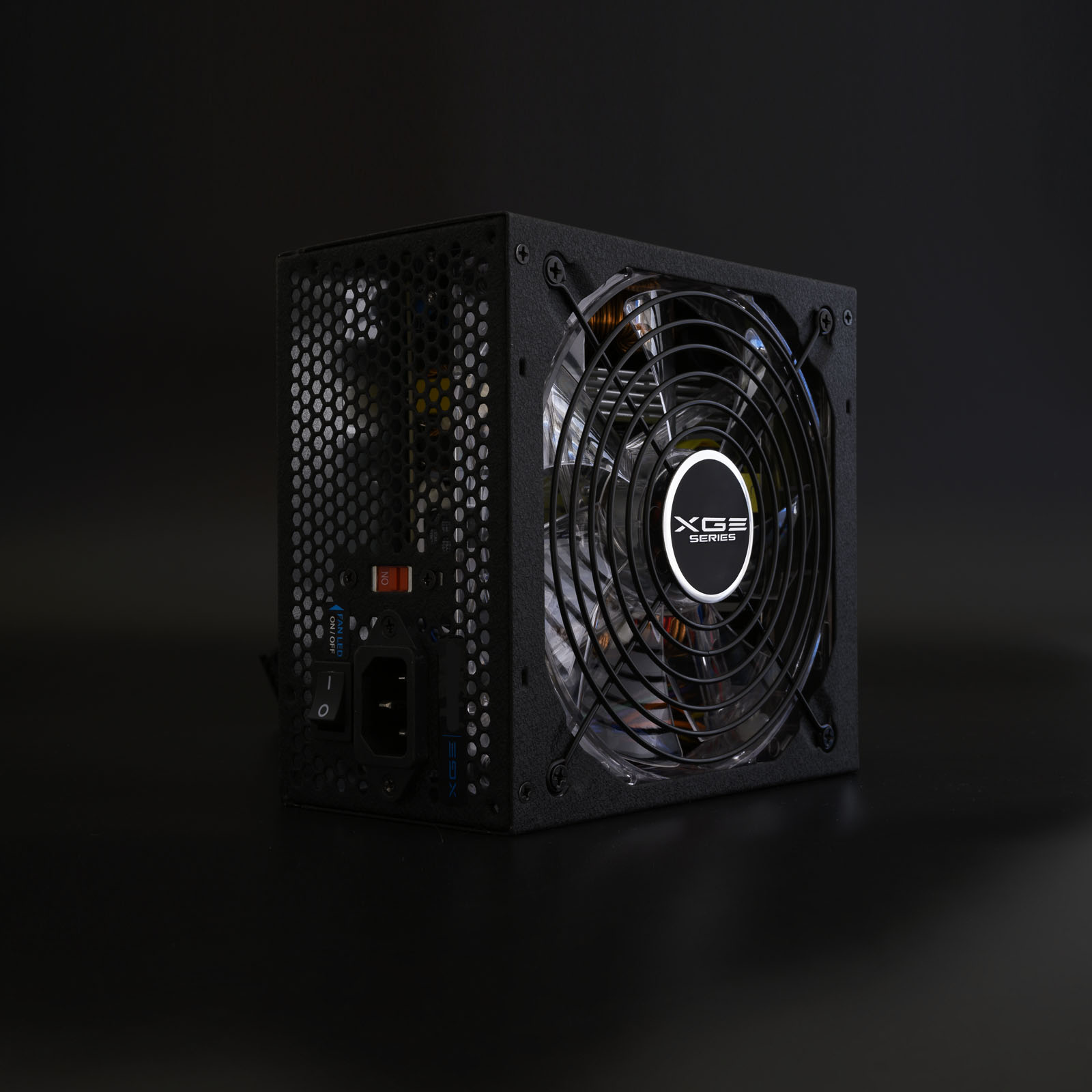 TOOQ FUENTE GAMING 525W ATX12V V2.31 APFC 82+ LED ON/OFF- Descatalogado