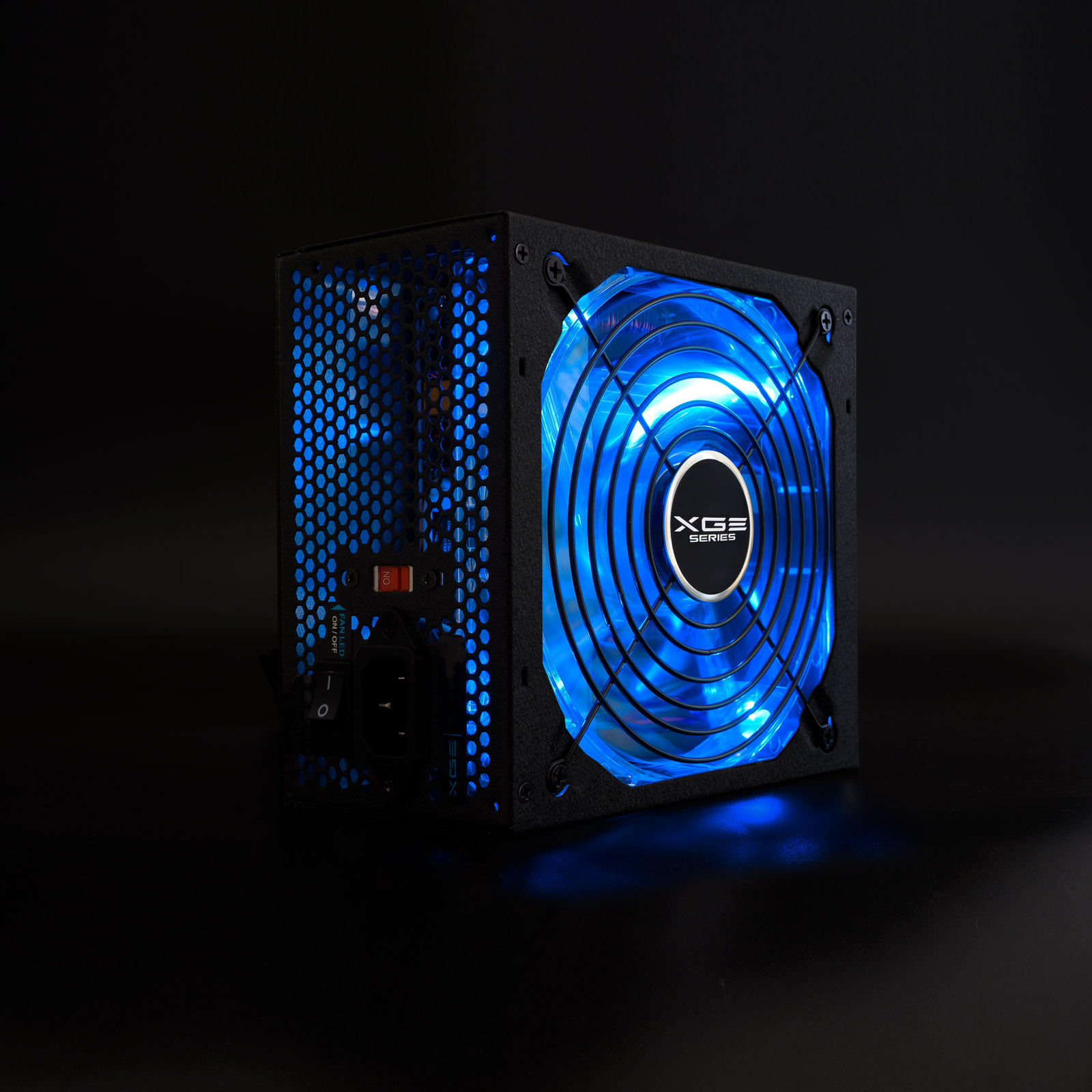 TOOQ FUENTE GAMING 600W ATX12V V2.31 APFC 82+ LED ON/OFF- descatalogado