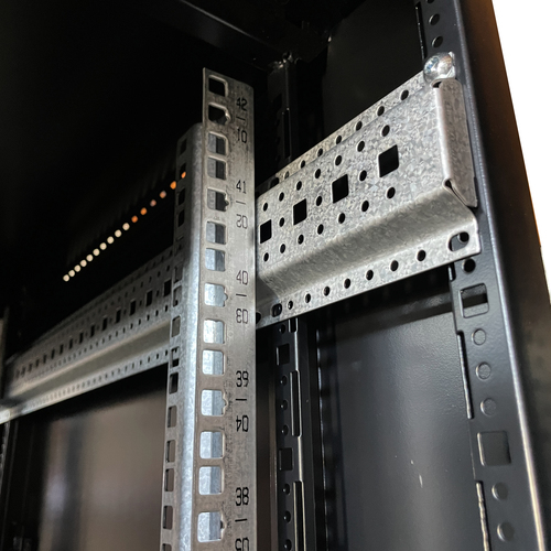 PHASAK ARMARIO RACK SUELO 19" PHASAK PRO 42U 600X1000 NEGRO DESMONTADO INCLUYE 2 BANDEJAS, VENTILACION TECHO, REGLETA 8T RACK, KIT PATAS/RUEDAS Y CERR.SEGURIDAD