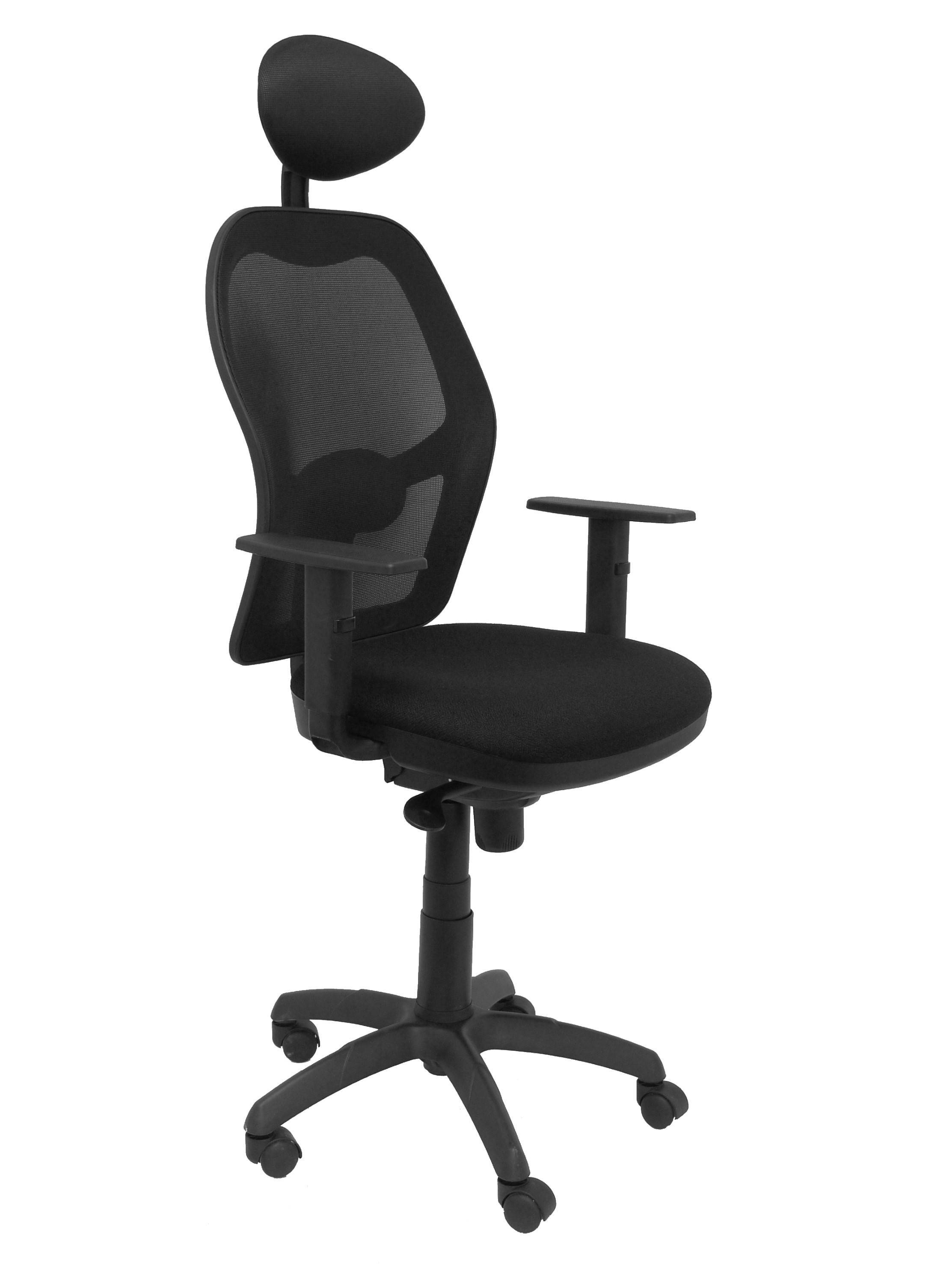 PIQUERAS Y CRESPO Silla Jorquera malla negra asiento bali negro con cabecero fijo
