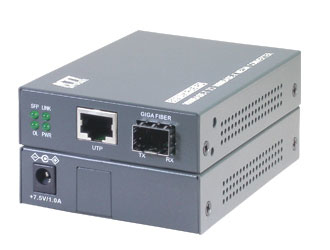 KTI PoE/PD 1000T to 1000SX Fiber media converter